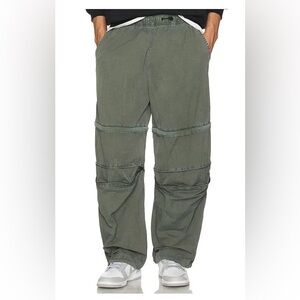 Nike Tech Woven Zip Off Pants Shorts Small Sequoia Loose HJ2948-355 Gorpcore